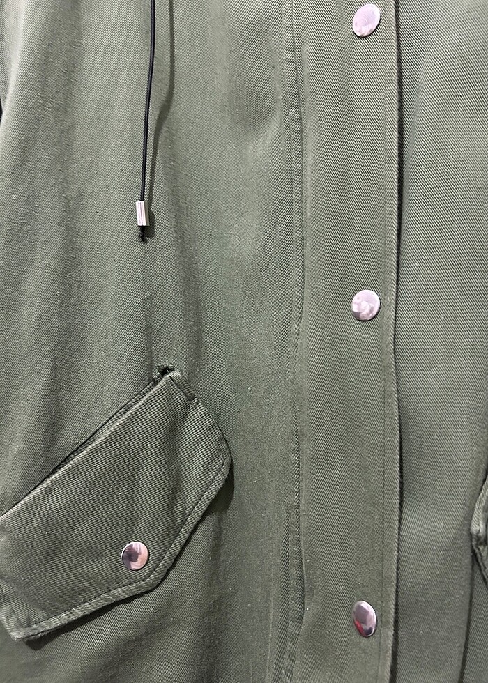 yeşil yagmurluk - Görsel 2