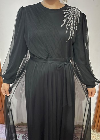 Nakış Detaylı Siyah Uzun Abiye Elbise