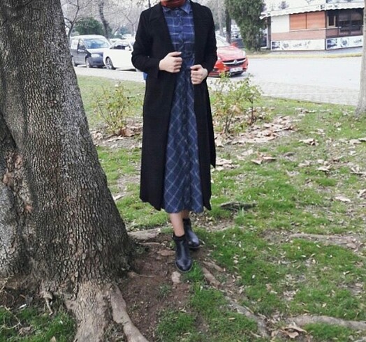 Trendyol & Milla Uzun düğmeli kışlık elbise
