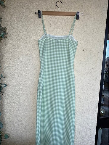 xs Beden yeşil Renk H&M kareli yesil midi elbise