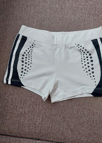 Beyaz Baskılı Mini Spor Şort