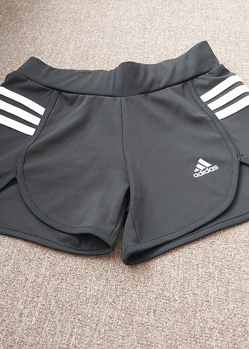 Adidas Siyah Elastik Mini Spor Şort