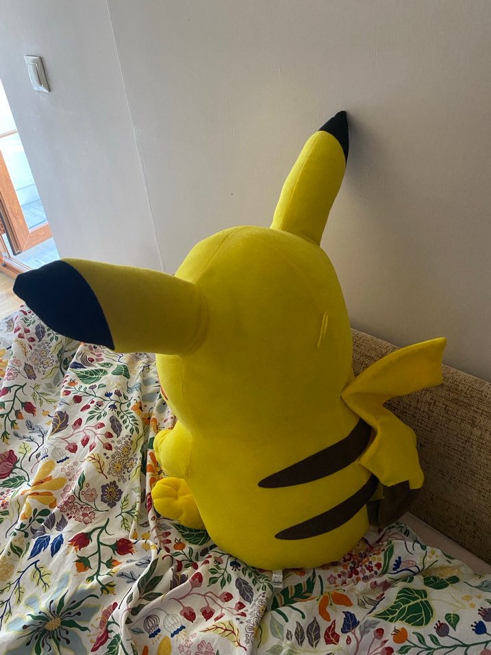 Sarı Renkli Peluş Oyuncak Pikachu - Görsel 2