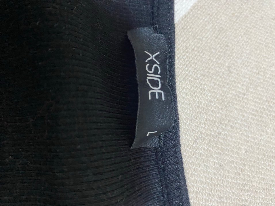 Siyah V Yakalı Önü Büzgülü Kadın Crop - Görsel 2