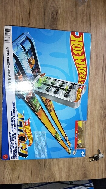 Hot Wheels HOT WHEELS Şampiyonluk Parkuru Yarış Pisti Gbf81 - Dragstrıp Cha