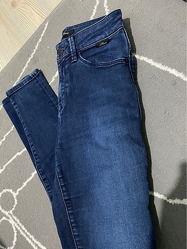 32 Beden lacivert Renk Mavi Kadın Jean