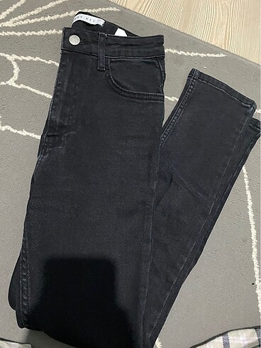 28 Beden siyah Renk Kadın siyah jean