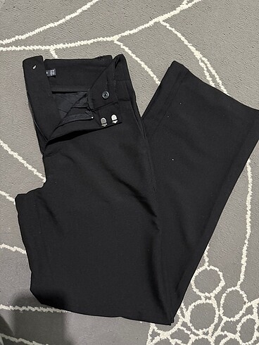 Stradivarius Siyah Kumaş Pantolon