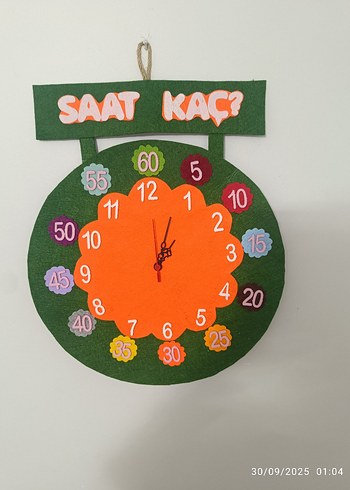  Beden Keçeden duvar saati
