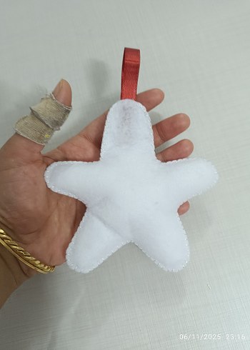 Kalp Detaylı Beyaz Yıldız yılbaşı süsü - Görsel 4