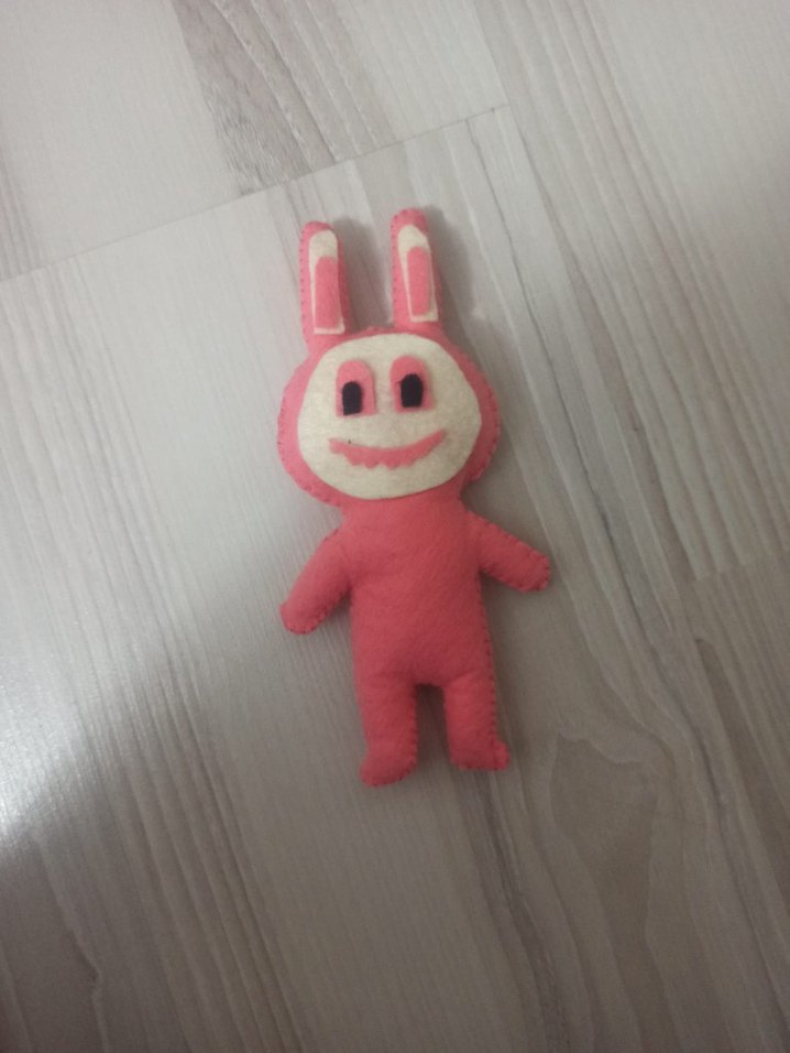 Keçeden labubu oyuncak - Görsel 3