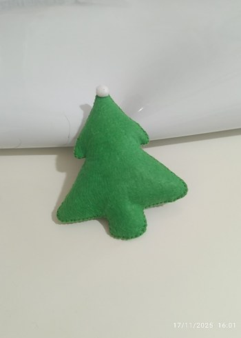 Keçeden Yeşil  Çam Ağacı - Görsel 2