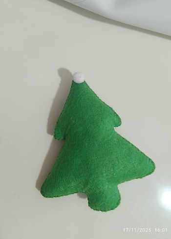 Keçeden Yeşil  Çam Ağacı - Görsel 3