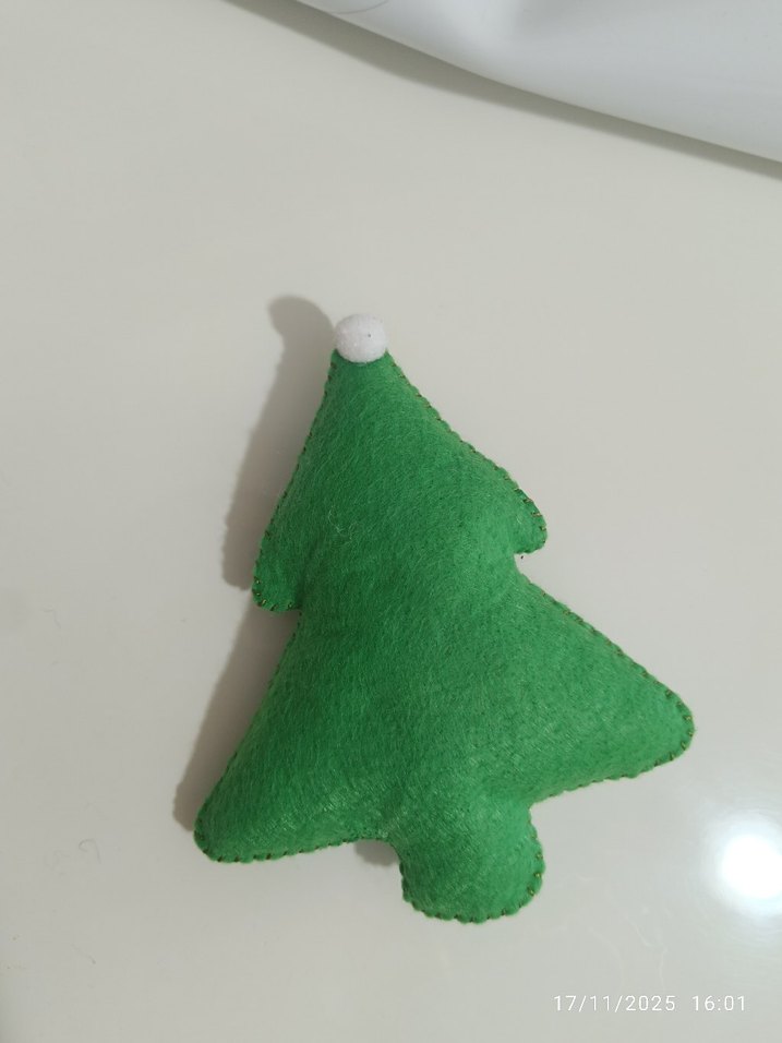 Keçeden Yeşil  Çam Ağacı - Görsel 3