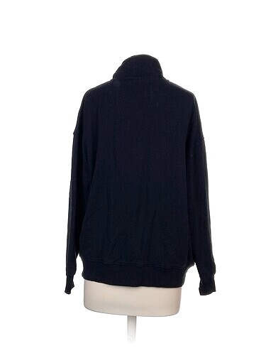 m Beden Pull and Bear Sweatshirt %70 İndirimli.