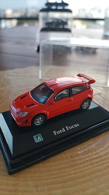 Cararama Ford focus wrc 1.87 kırmızı koleksiyon ürünü pleksili