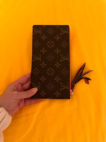 Louis Vuitton CÜZDAN