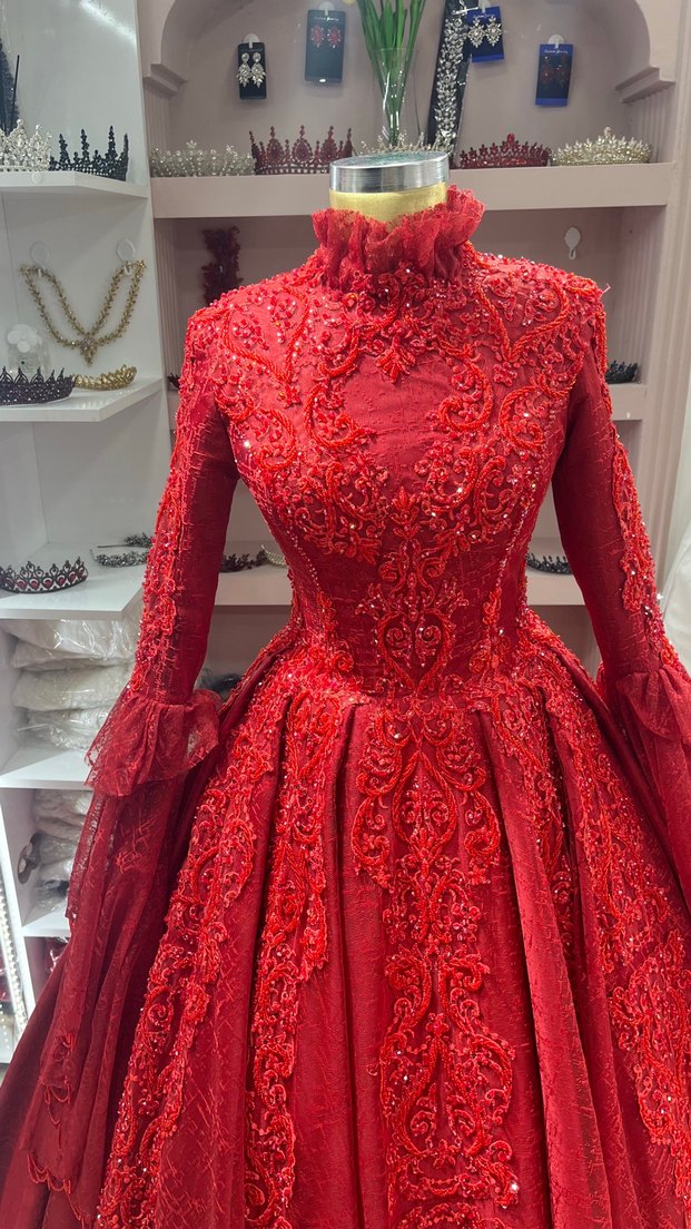 Uzun Kollu İşlemeli Kırmızı Kınalık - Görsel 2