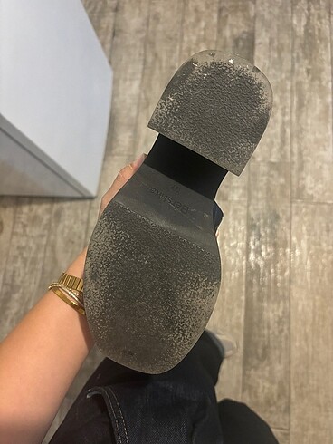 37 Beden Bershka terlik