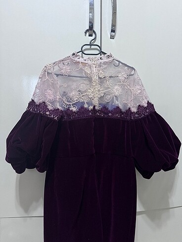 Bordo vitange elbise