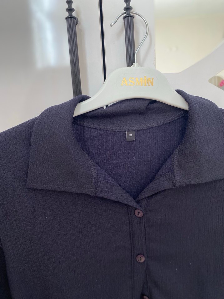 Siyah Düğmeli Uzun Kollu Kadın Gömlek - Görsel 4