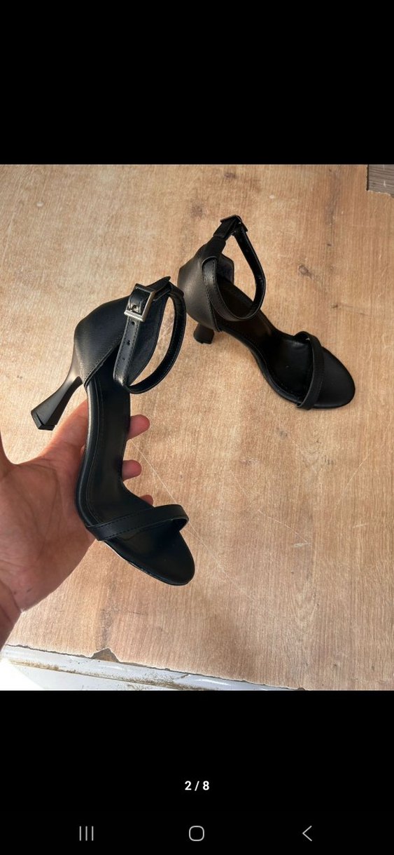 Siyah Tokalı İnce Topuklu Kadın Ayakkabı - Görsel 2