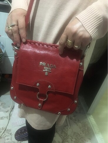 Prada çanta