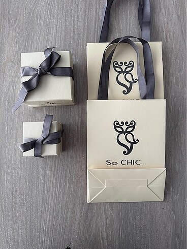 Beden Renk So chic hediye paketleri