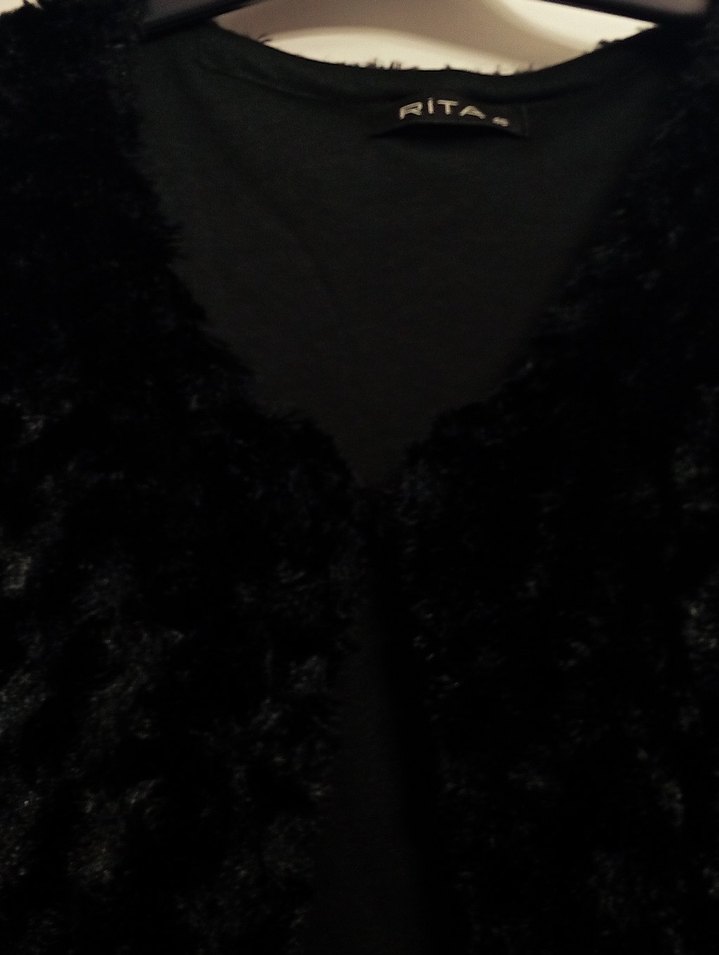 Siyah V Yaka Kürklü Midi Kadın Yelek - Görsel 4