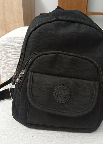 Siyah Kadın Sırt Çantası, Tokalı, Minimalist - Görsel 2