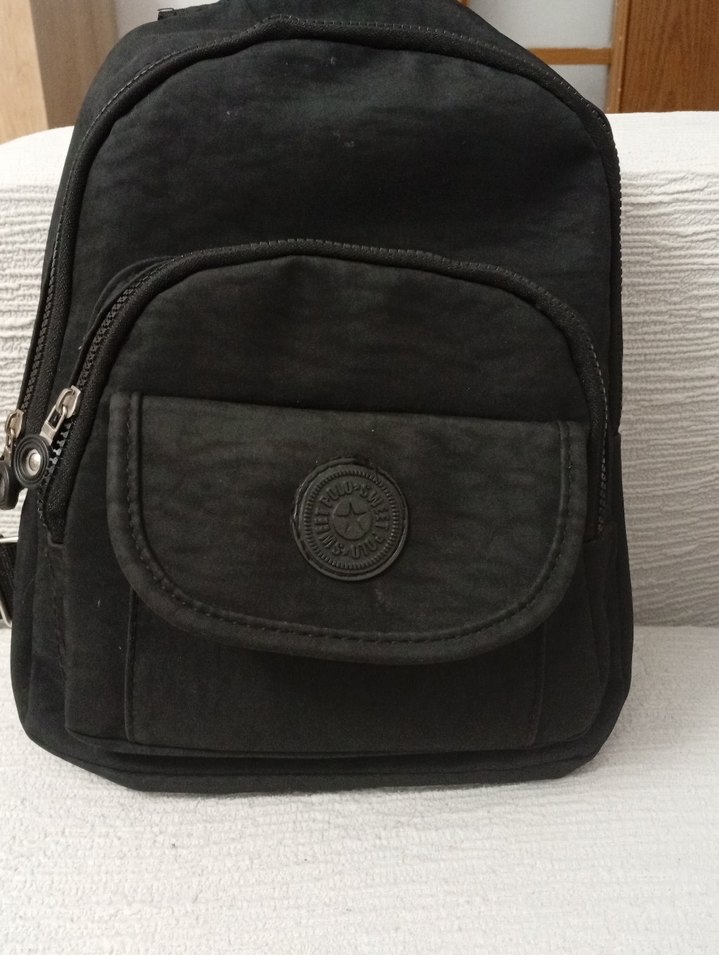 Siyah Kadın Sırt Çantası, Tokalı, Minimalist - Görsel 4