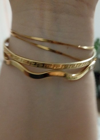 Altın Renkli Elastik Minimalist Bileklik - Görsel 4