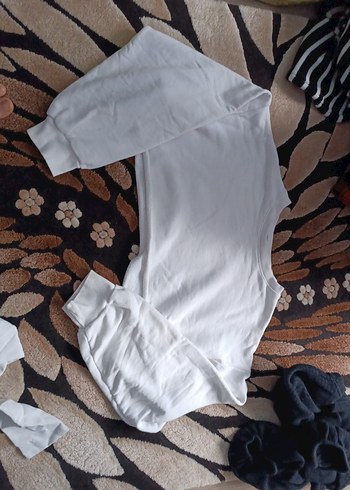 Beyaz Pamuklu Uzun Kollu Salaş Kadın crop kazak
