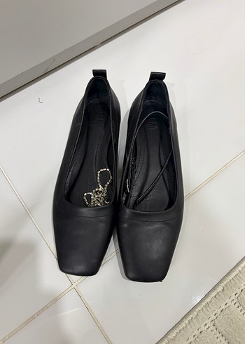Siyah Deri Tokalı Blok Topuk Kadın Babet - Görsel 5
