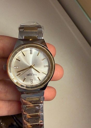 Altın Renkli Kadın Kol Saati - Görsel 3