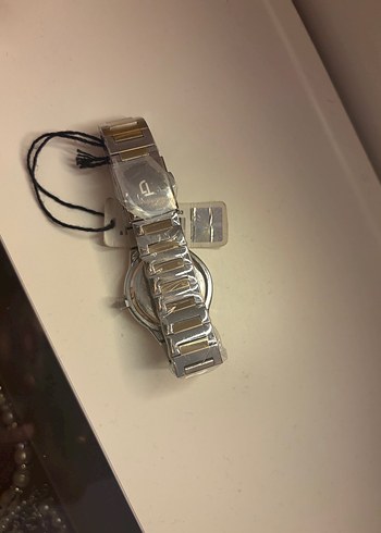 Altın Renkli Kadın Kol Saati - Görsel 2