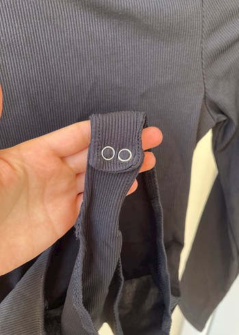 Tek Kollu Siyah Bluz - Görsel 4