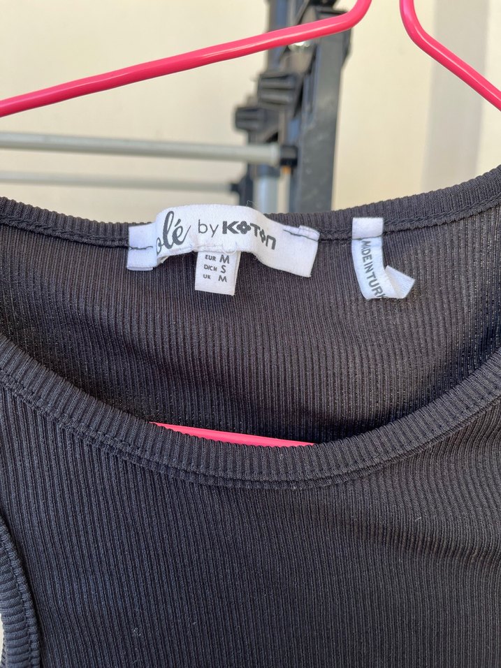 Tek Kollu Siyah Bluz - Görsel 2