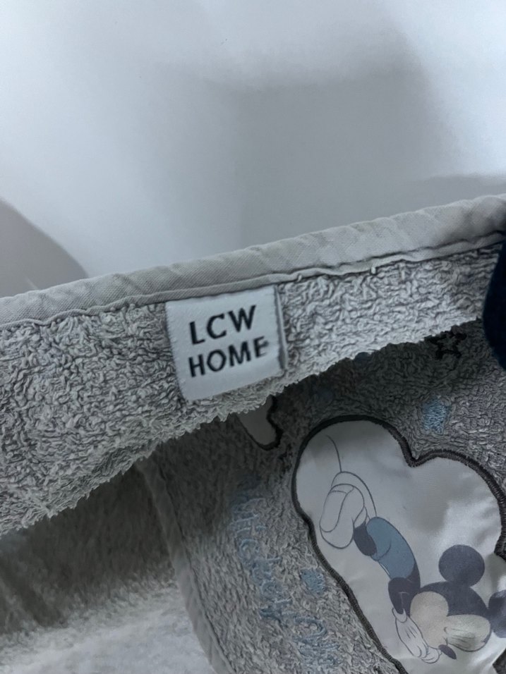 Gri Nakışlı Erkek Çocuk Bornozu - Görsel 4