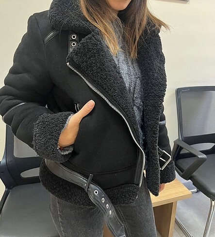 Stradivarius Yeni Bir Kaç Kez Giyilmiş Stradivarius Mont