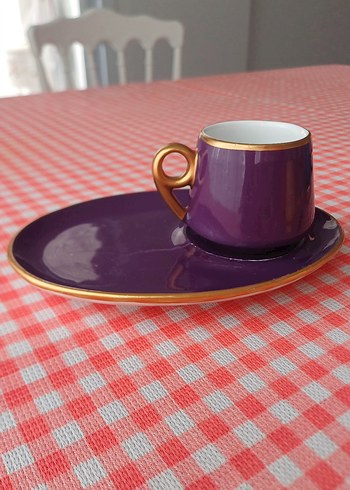 Beden kırmızı Renk Kahve Fincanı ve Tabağı