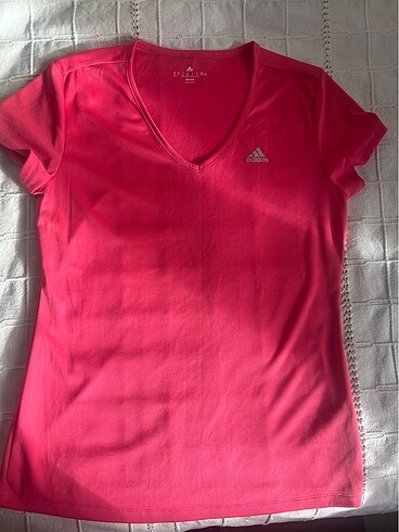 Adidas tişört
