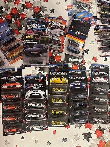 GRAN TURISMO TAM SET HOT WHEELS