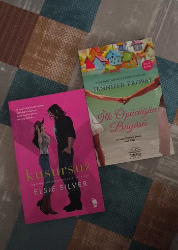 Kusursuz & İlk Öpücüğün Büyüsü Roman Seti