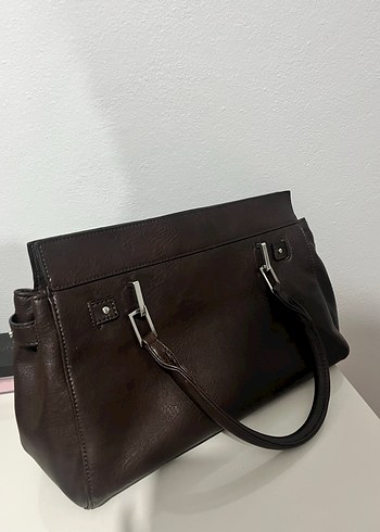 Bershka Kahverengi Deri Tokalı Kadın Çanta