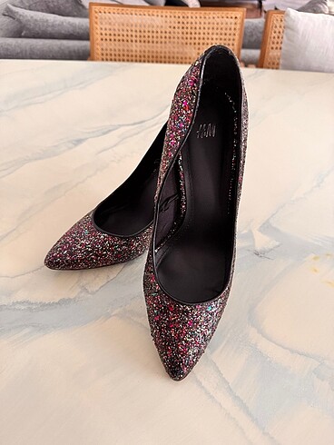 H&M stiletto