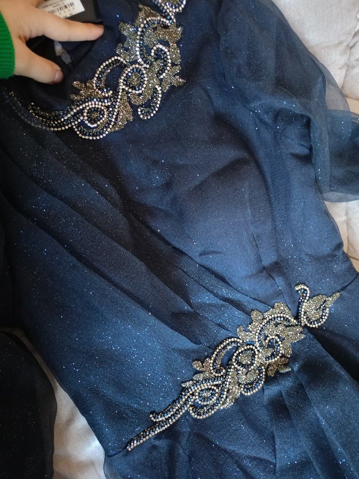 Lacivert İşlemeli Uzun Kollu Uzun Abiye Elbise - Görsel 4