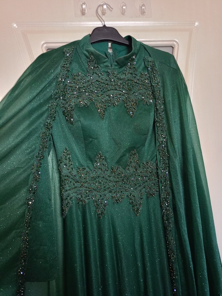 Yeşil Uzun Kollu İşlemeli Abiye Elbise - Görsel 4