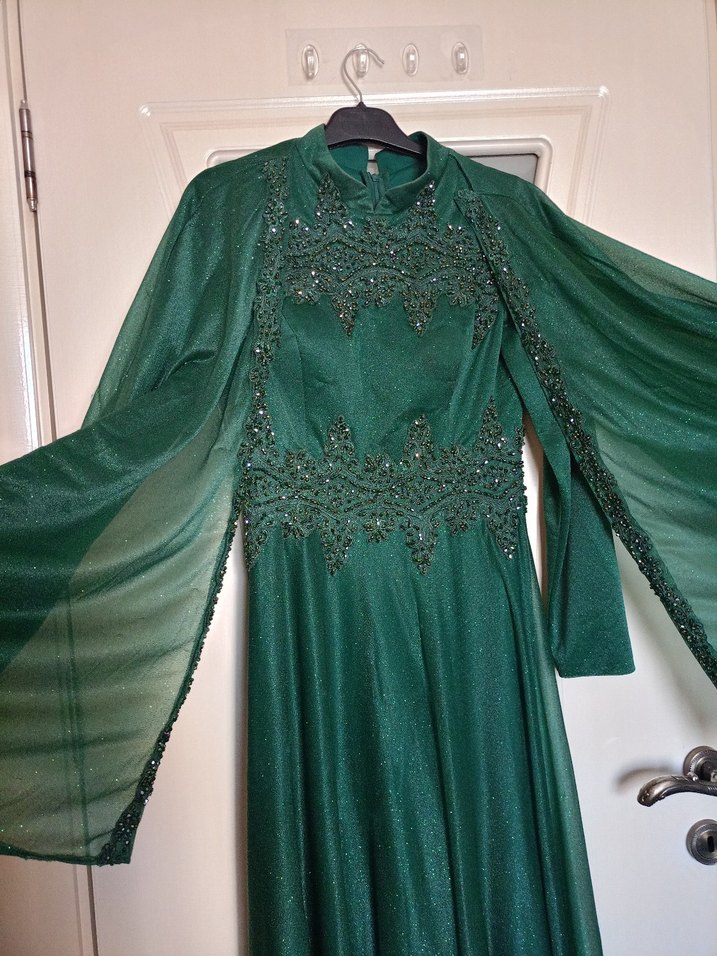 Yeşil Uzun Kollu İşlemeli Abiye Elbise - Görsel 2