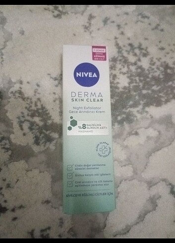 Nivea derma skın clear